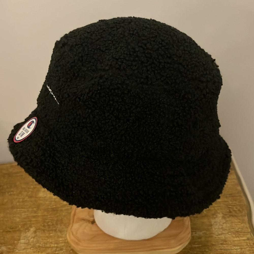 NEW Champion Bucket Hat Teddy Fleece - Picture 4 of 6
